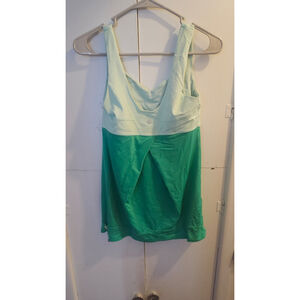 Lululemon tank size 6